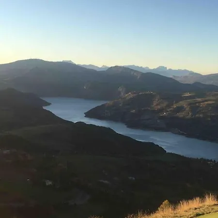 « le Faucon Pelerin » Vue Magnifique Au Calme *