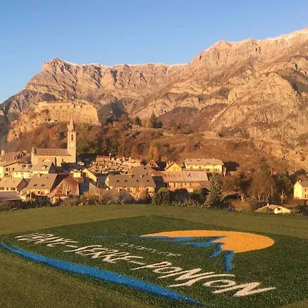 Hébergement de vacances « le Faucon Pelerin » Vue Magnifique Au Calme Le Lautaret
